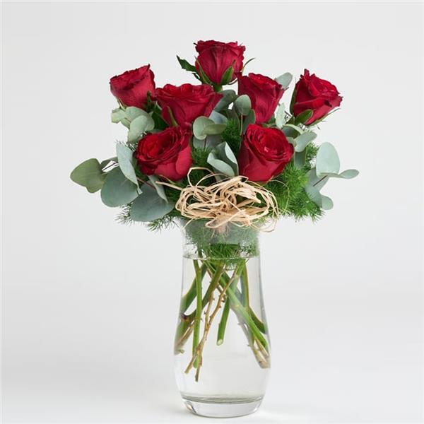 Kristal Cam Vazoda 7'li Kırmızı Gül